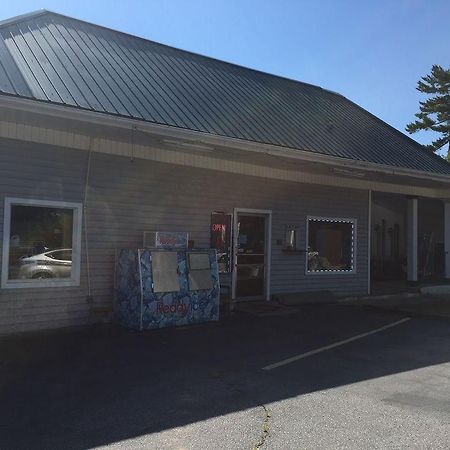 Bonaire Motel Хендерсънвил Екстериор снимка